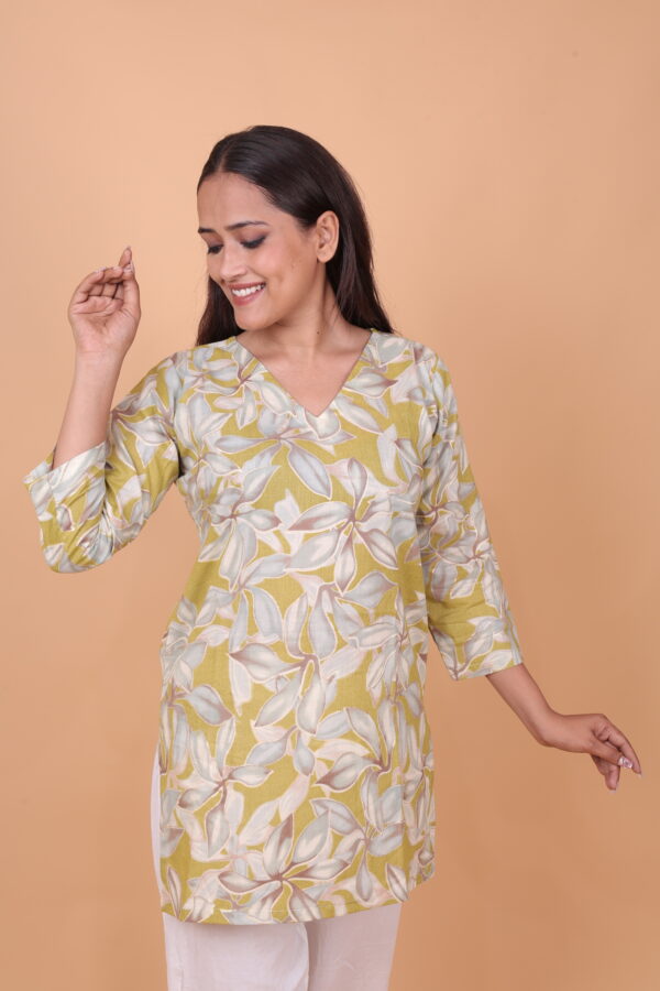 Floral Printed Kurta – Yellow V-Neck 3/4 Sleeve Ethnic Tunic for Daily Wear