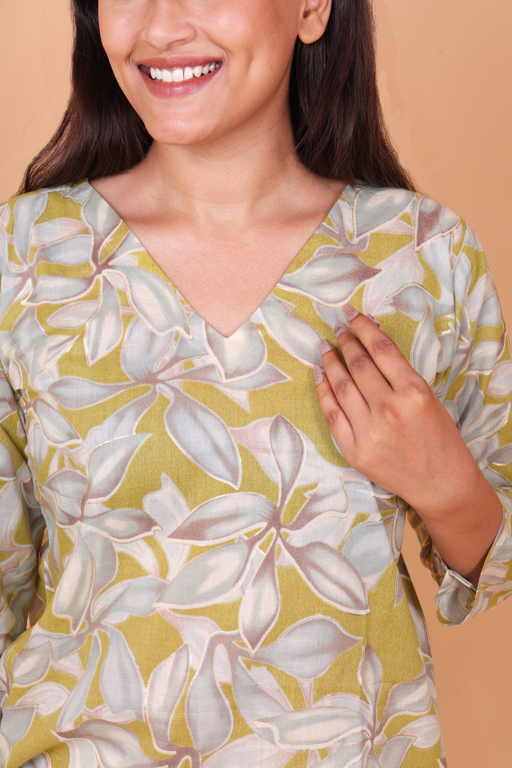 Floral Printed Kurta – Yellow V-Neck 3/4 Sleeve Ethnic Tunic for Daily Wear - Image 4