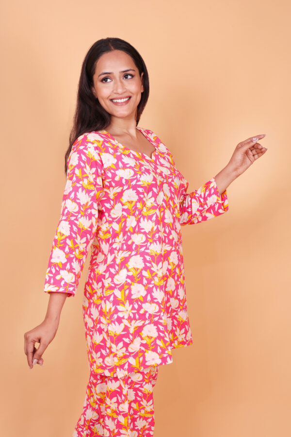 Pink Floral Print Cotton Kurta Set – Vibrant Ethnic Casual & Festive Wear - Image 3